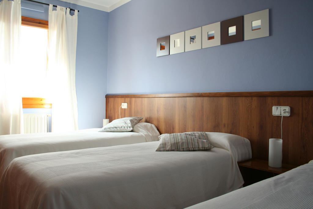 Can Quilis Guest House Pontos Room photo
